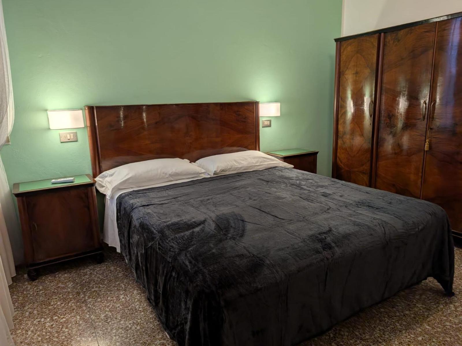 Villa Antonietta Rooms & Coffee 切塞纳蒂科 外观 照片